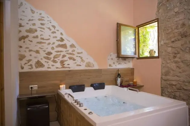 Romantic Süit, Jakuzi