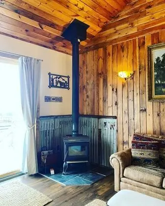 The Cabin Suite