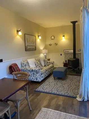 The Cottage Suite