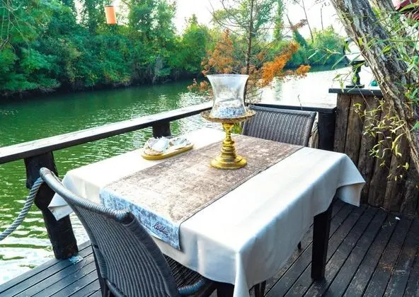 Queen Suite, Nehir Manzaralı