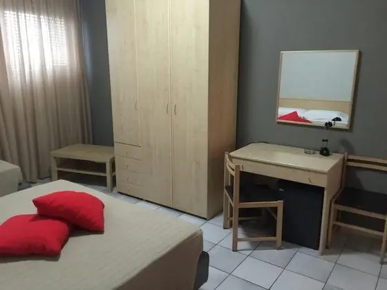 Büyük Yataklı Tek Kişilik Oda