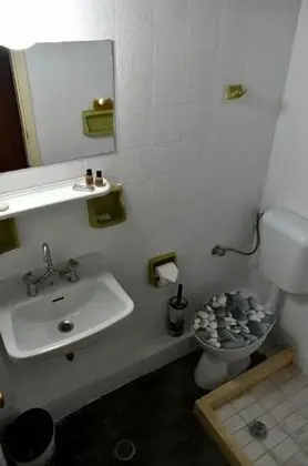 Tek Büyük veya İki Ayrı Yataklı Oda, Balkon