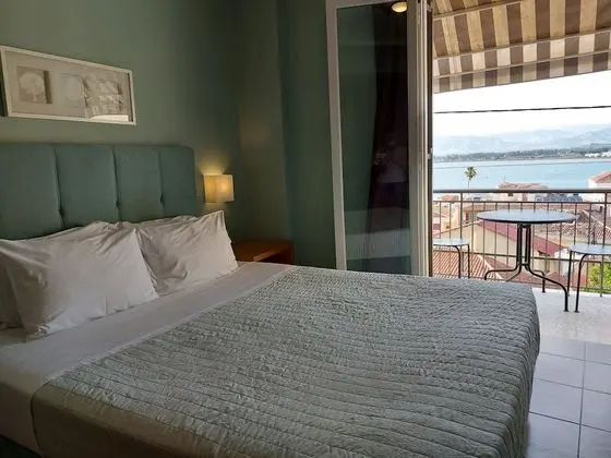 Deluxe Tek Büyük veya İki Ayrı Yataklı Oda, Balkon, Deniz Manzaralı