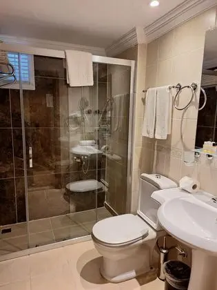 https://images.etstur.com/imgproxy/resize/2560x1440/files/images/hotelImages/etsrooms/197/Letoile_Beach_Hotel_20250723173701_14.jpeg