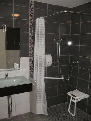 Tek Büyük Yataklı Oda, Engellilere Uygun (Beige)