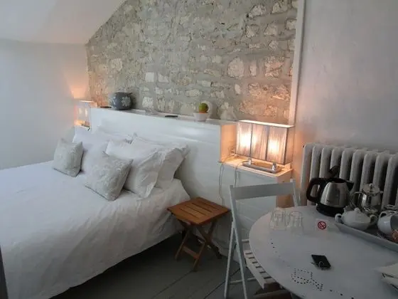 Classic Tek Büyük Yataklı Oda