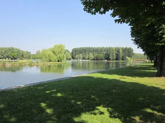 Tek Büyük Yataklı Oda, Göl Manzaralı