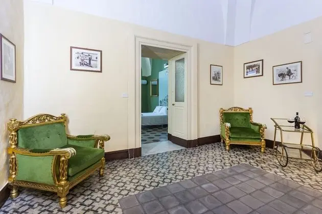 Deluxe Dört Kişilik Oda, Balkon, Şehir Manzaralı