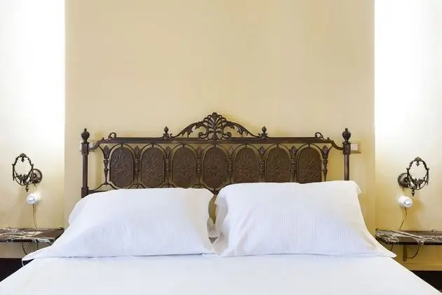 Tek Büyük Yataklı Oda, Balkon, Şehir Manzaralı