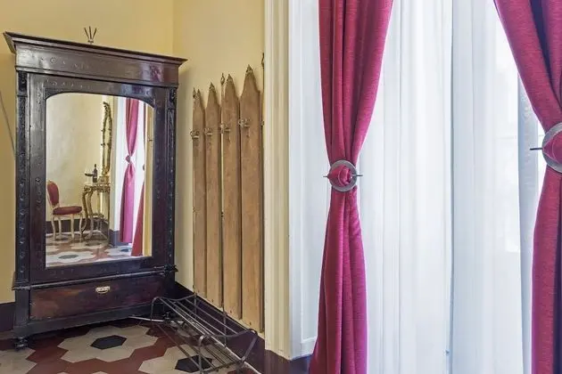 Tek Büyük Yataklı Oda, Balkon, Şehir Manzaralı