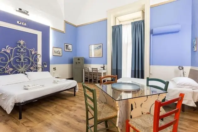 Üç Kişilik Oda, Balkon, Şehir Manzaralı