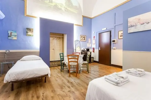 Üç Kişilik Oda, Balkon, Şehir Manzaralı
