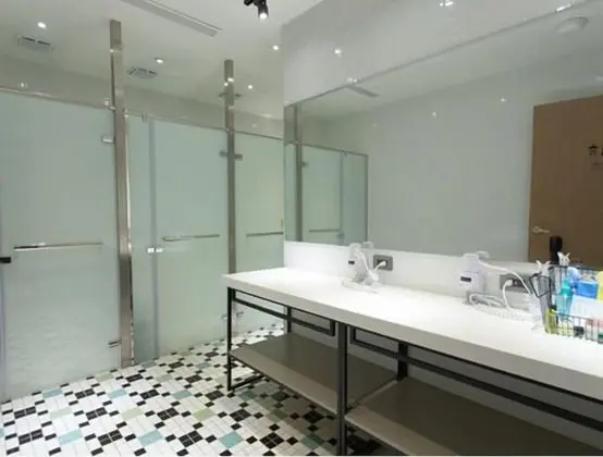 Tek Kişilik Oda, Ortak Banyo