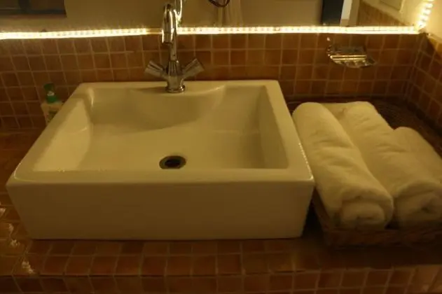 Dört Kişilik Oda, Özel Banyo