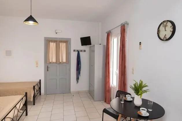 Stüdyo (3 Adults)