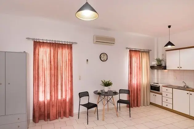 Stüdyo (3 Adults)