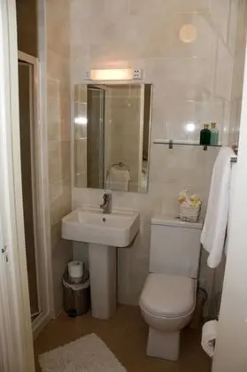 Oda, Birden Çok Yatak, Banyolu/Duşlu