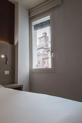 Panoramic Tek Büyük veya İki Ayrı Yataklı Oda