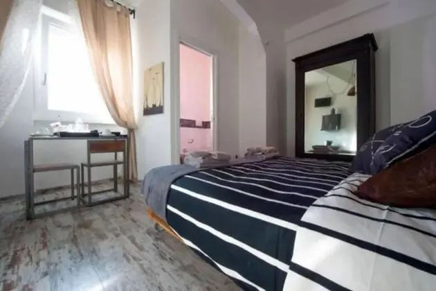 Tek Büyük veya İki Ayrı Yataklı Oda, Banyolu/Duşlu