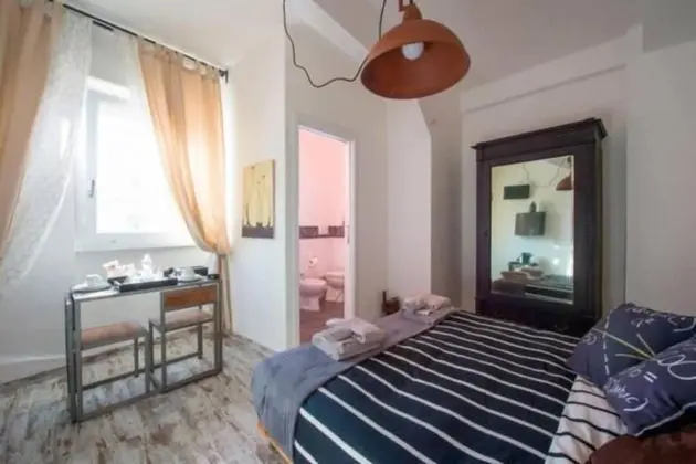 Tek Büyük veya İki Ayrı Yataklı Oda, Banyolu/Duşlu