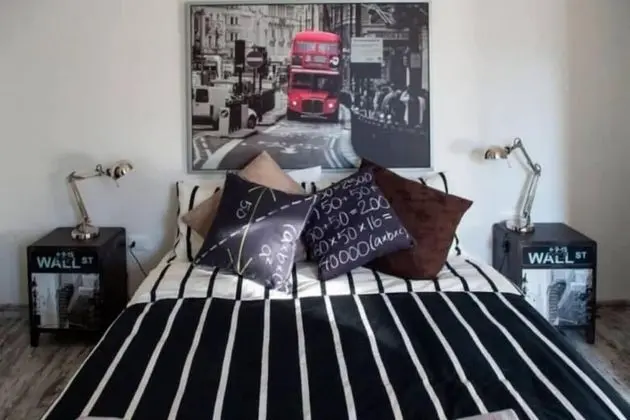 Tek Büyük veya İki Ayrı Yataklı Oda, Banyolu/Duşlu