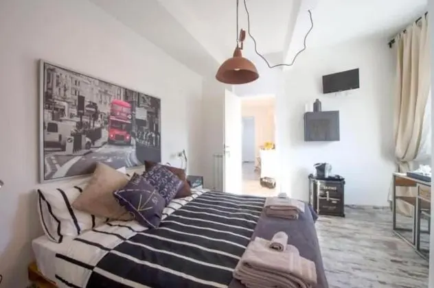 Tek Büyük veya İki Ayrı Yataklı Oda, Banyolu/Duşlu