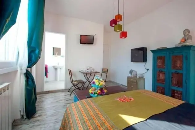 Tek Büyük Yataklı Oda, Banyolu/Duşlu