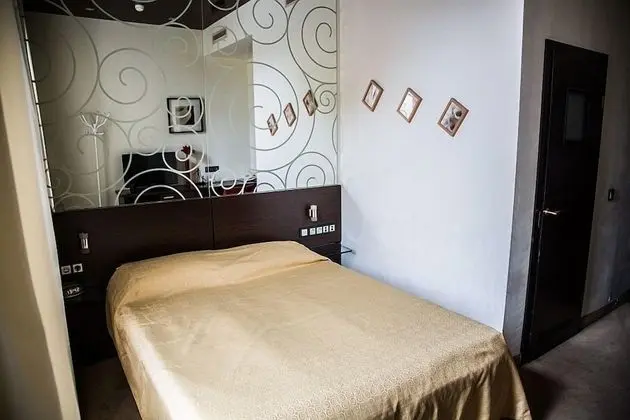 Business Tek Büyük Yataklı Oda