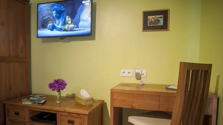 Comfort Oda, 1 Büyük (Queen) Boy Yatak, Sigara İçilmez