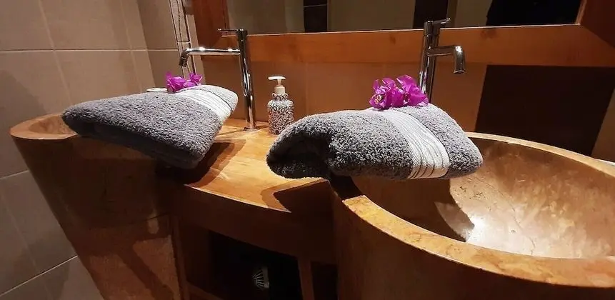 Comfort Oda, 1 Büyük (Queen) Boy Yatak, Sigara İçilmez