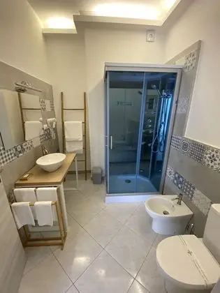 Superior Üç Kişilik Oda, Havuz Manzaralı