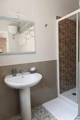 Tek Büyük Yataklı Oda, 1 En Büyük (King) Boy Yatak