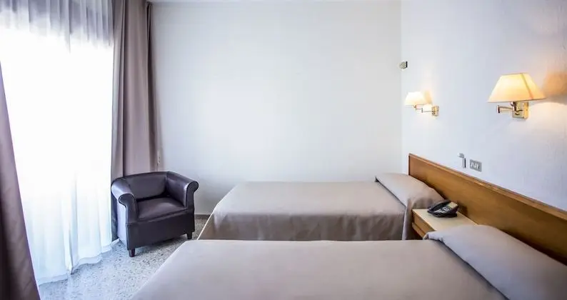 Standard Tek Büyük Yataklı Oda, 2 Tek Kişilik Yatak
