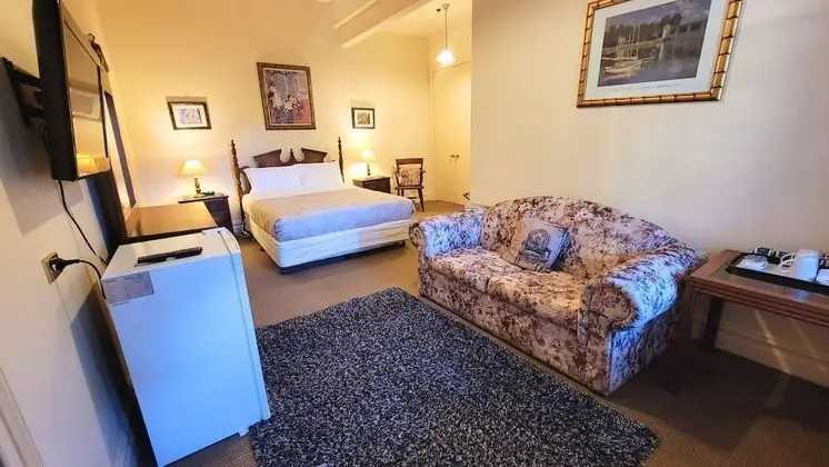 Deluxe Oda, Sigara İçilmez, Küvet