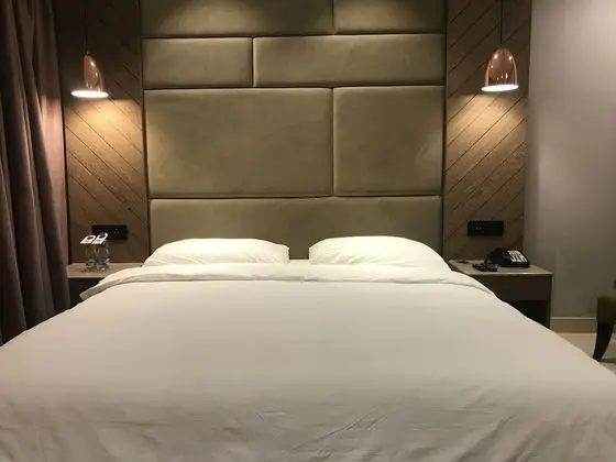 Club Tek Büyük veya İki Ayrı Yataklı Oda