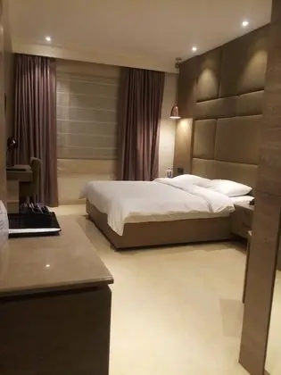 Club Tek Büyük veya İki Ayrı Yataklı Oda