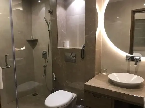 Club Tek Büyük veya İki Ayrı Yataklı Oda
