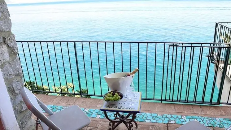 Villa, Banyolu/Duşlu (Accesso privato al mare)