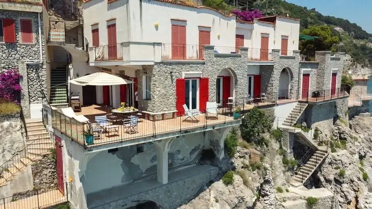 Villa, Banyolu/Duşlu (Accesso privato al mare)