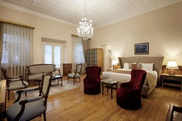 Suite, Kara Manzaralı