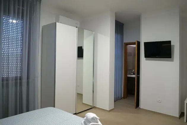 Family Oda, Balkon (Aragosta Gialla)