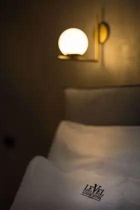Deluxe Tek Büyük Yataklı Oda (with Jacuzzi)