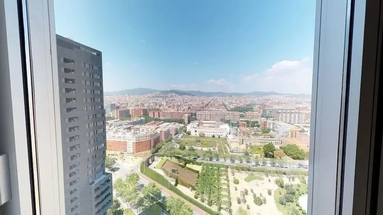The Level, Family Oda, Şehir Manzaralı