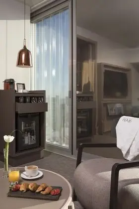 The Level Master Suite Sea View