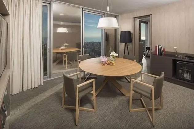 The Level Master Suite Sea View