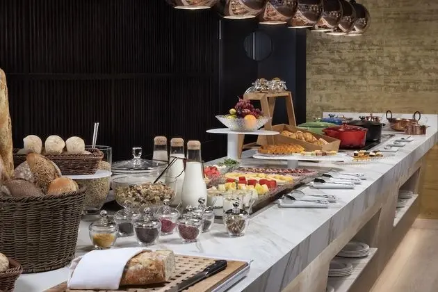 The Level, Deluxe Oda