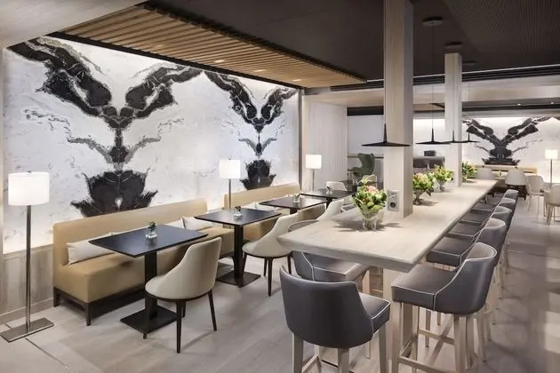 The Level, Deluxe Oda