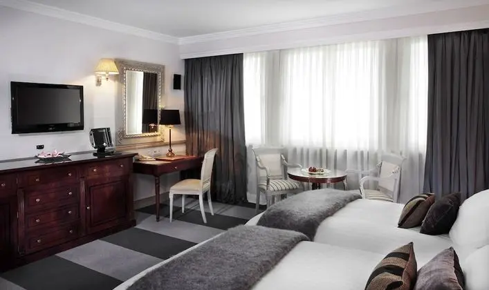 The Level, Premium Oda