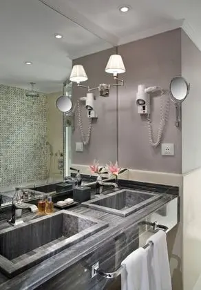 The Level, Premium Oda