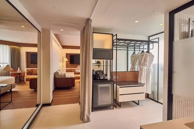 The Level Family Room (2+1)